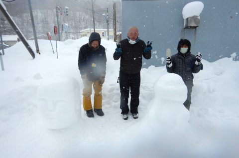 【報告】「豊富温泉でミニ雪像づくり」を実施しました。